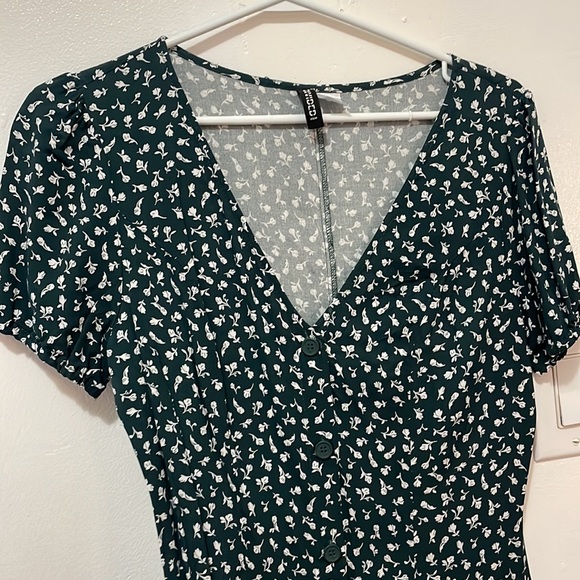 H&M Green Floral dress - Picture 4 of 4